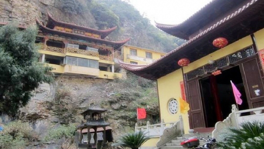 龙喷水