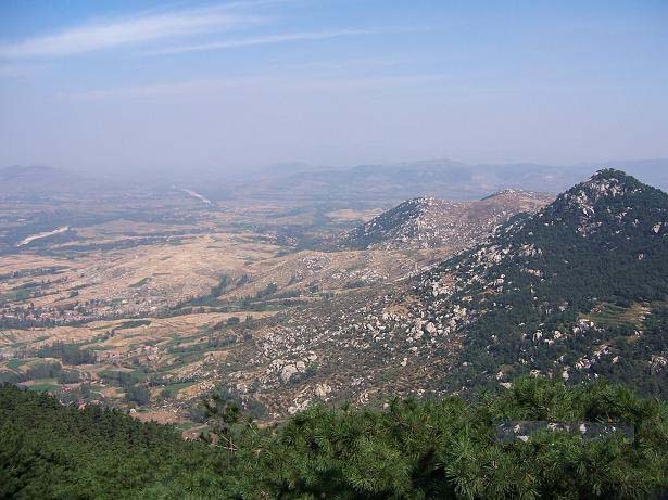 孟良崮风景图片