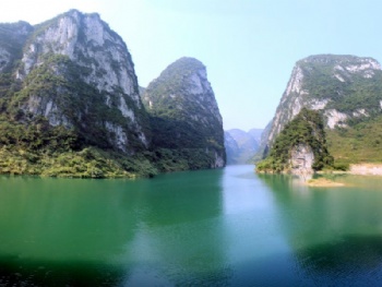 �ӳ�С��Ͽ����